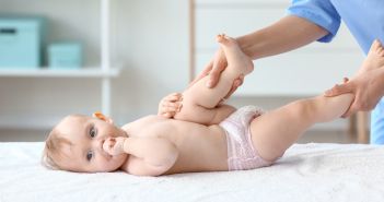 Effektive Behandlung von Bewegungsstörungen bei Säuglingen, Kindern und (Foto: AdobeStock - Pixel-Shot 350754033)